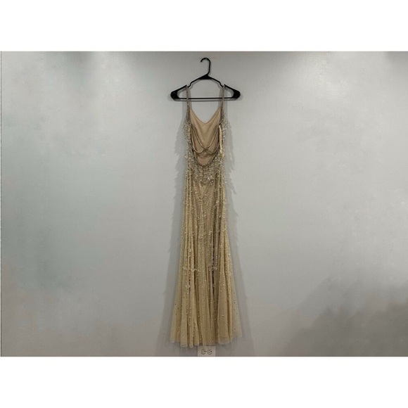 Mac Duggal 10101 Nude Silver V-Neck Column Gown with Fringe Embellishments Sz 0 - Picture 10 of 12